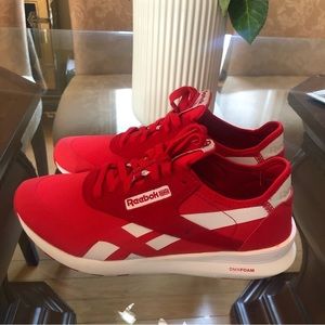 Reebok Classic Sneakers ❤️